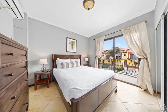 3BR Townhouse w/ Private Pool near Arashi Beach - Image 4