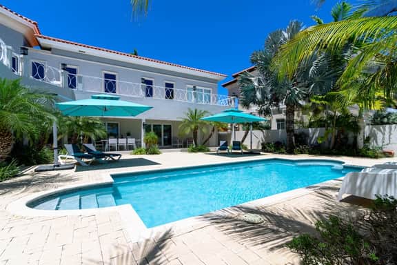 Majestic 6BR Villa w/ Private Pool near Palm Beach - Image 5
